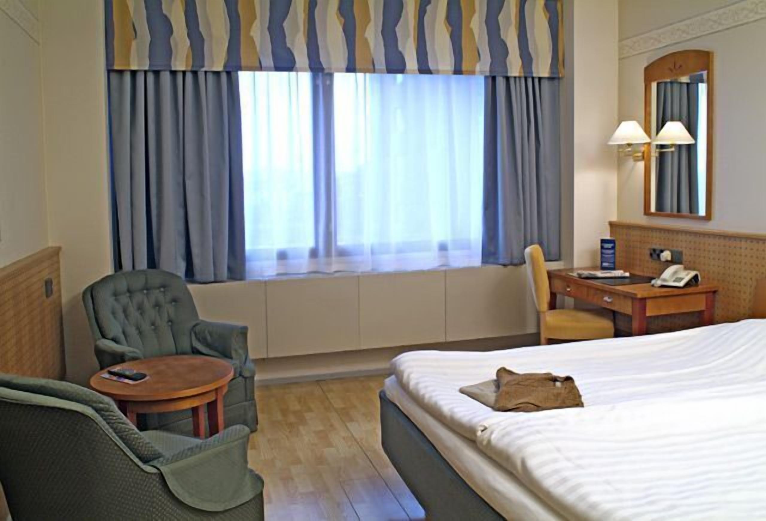 Standard-Doppel- oder -Zweibettzimmer | Wohnbereich