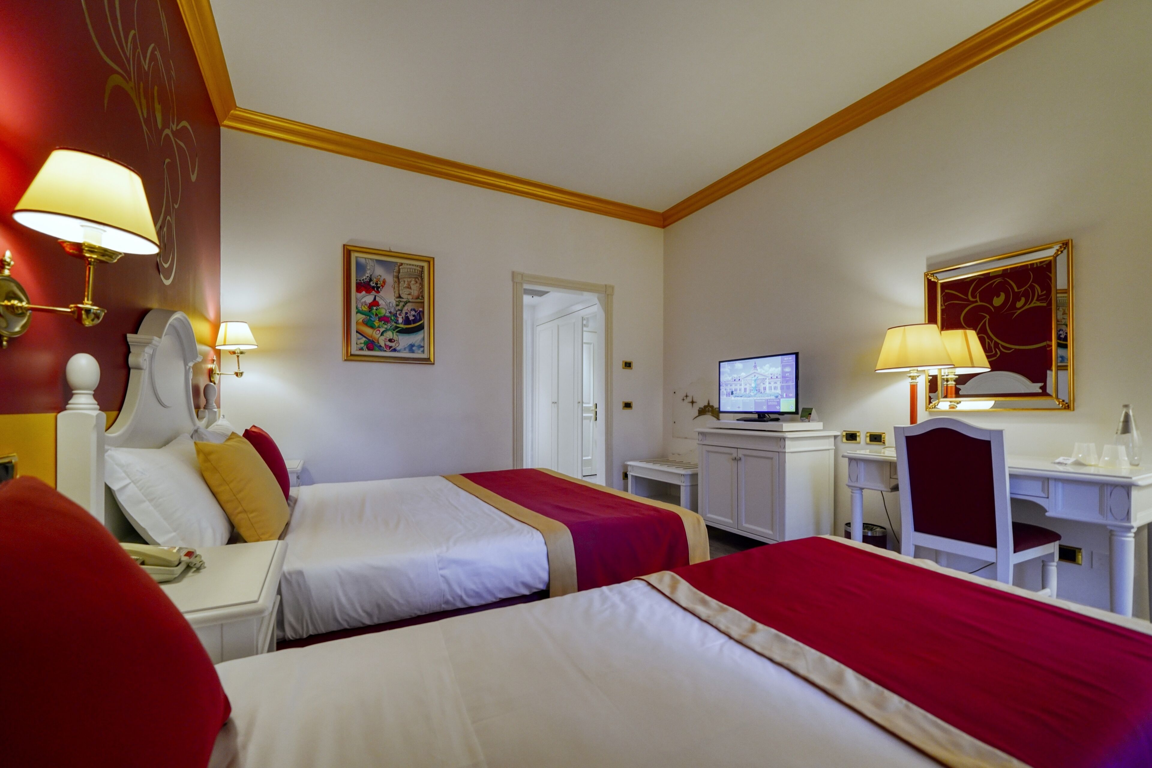 triple room | in-room safe, desk, soundproofing, iron/ironing board