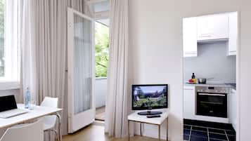 Hypo-allergenic bedding, down duvets, Select Comfort beds, in-room safe