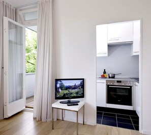 雪櫃、微波爐、爐具、咖啡機/沖茶器