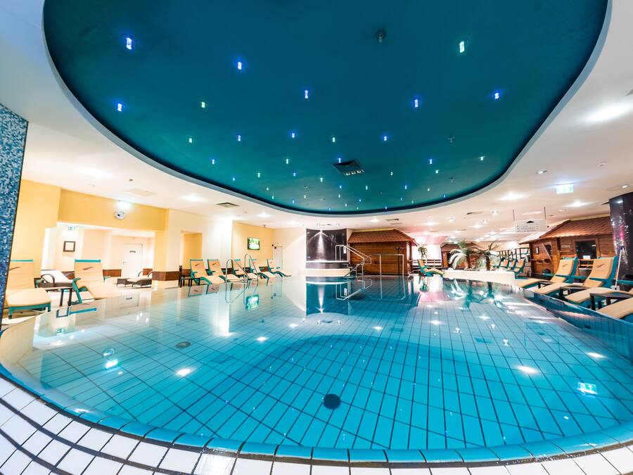 Indoor pool, outdoor pool