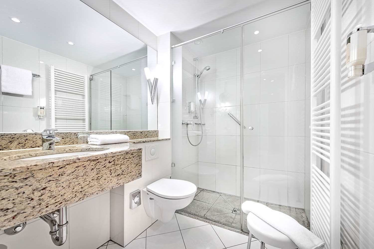 premium bedding, in-room safe, individually furnished, desk