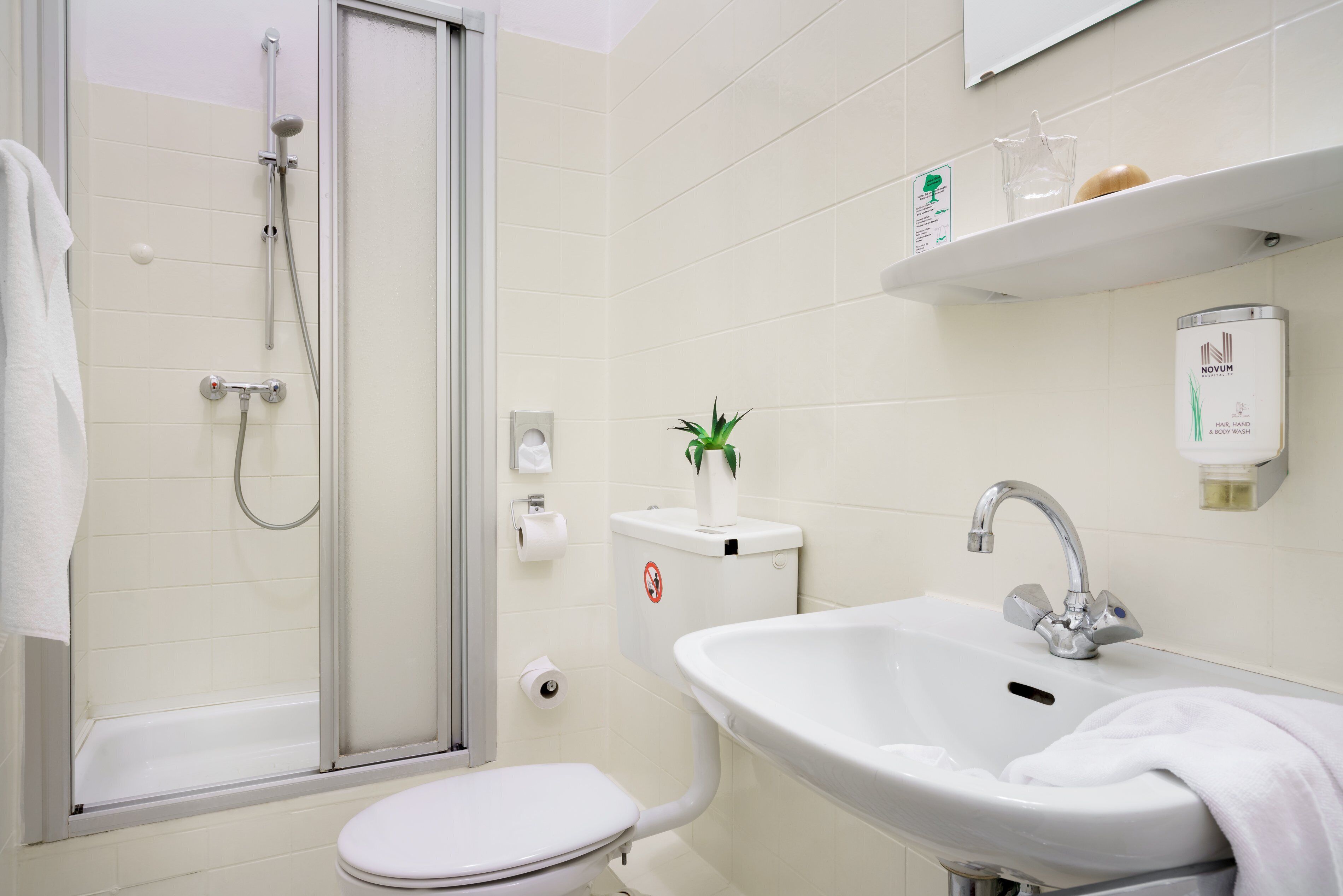 Photo - Hotel Kronprinz Hamburg Hauptbahnhof