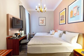 Habitación estándar, 1 cama King size | Caja de seguridad en la habitación y decoración personalizada 