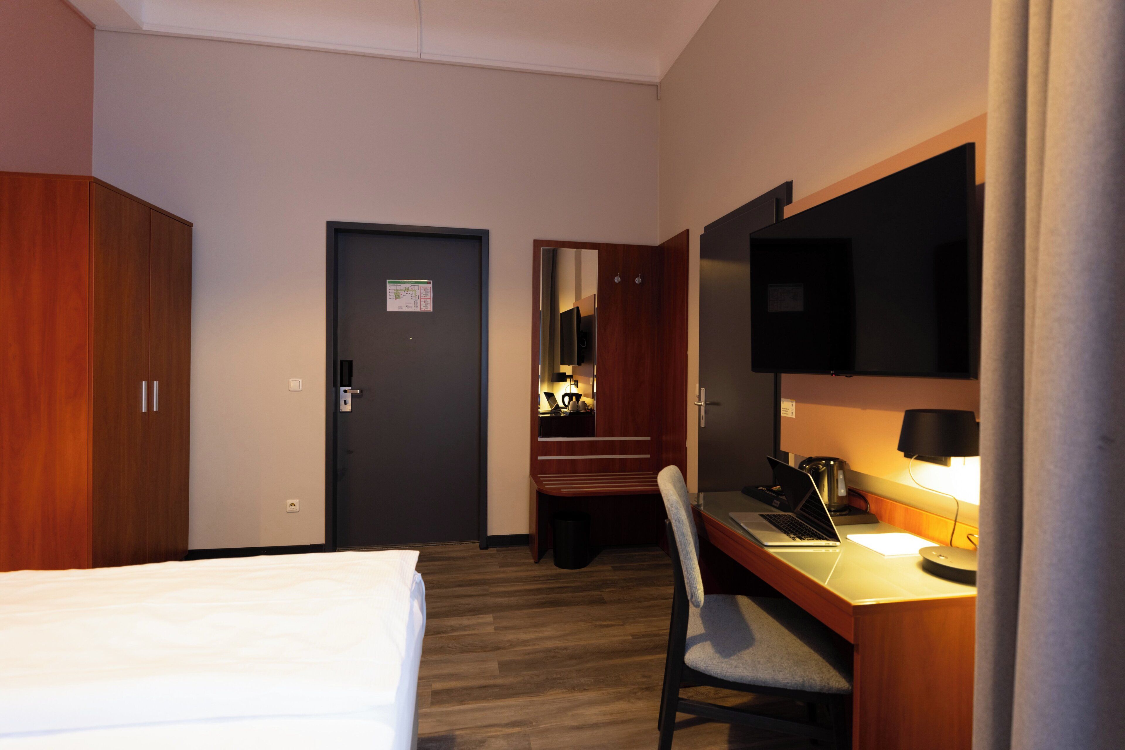 Allergivenligt sengetøj, pengeskab på værelset, individuelt design