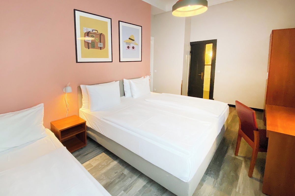 Chambre Premium, 1 très grand lit | Literie hypoallergénique, coffres-forts dans les chambres