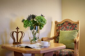 In-room safe, individually decorated, desk, blackout drapes