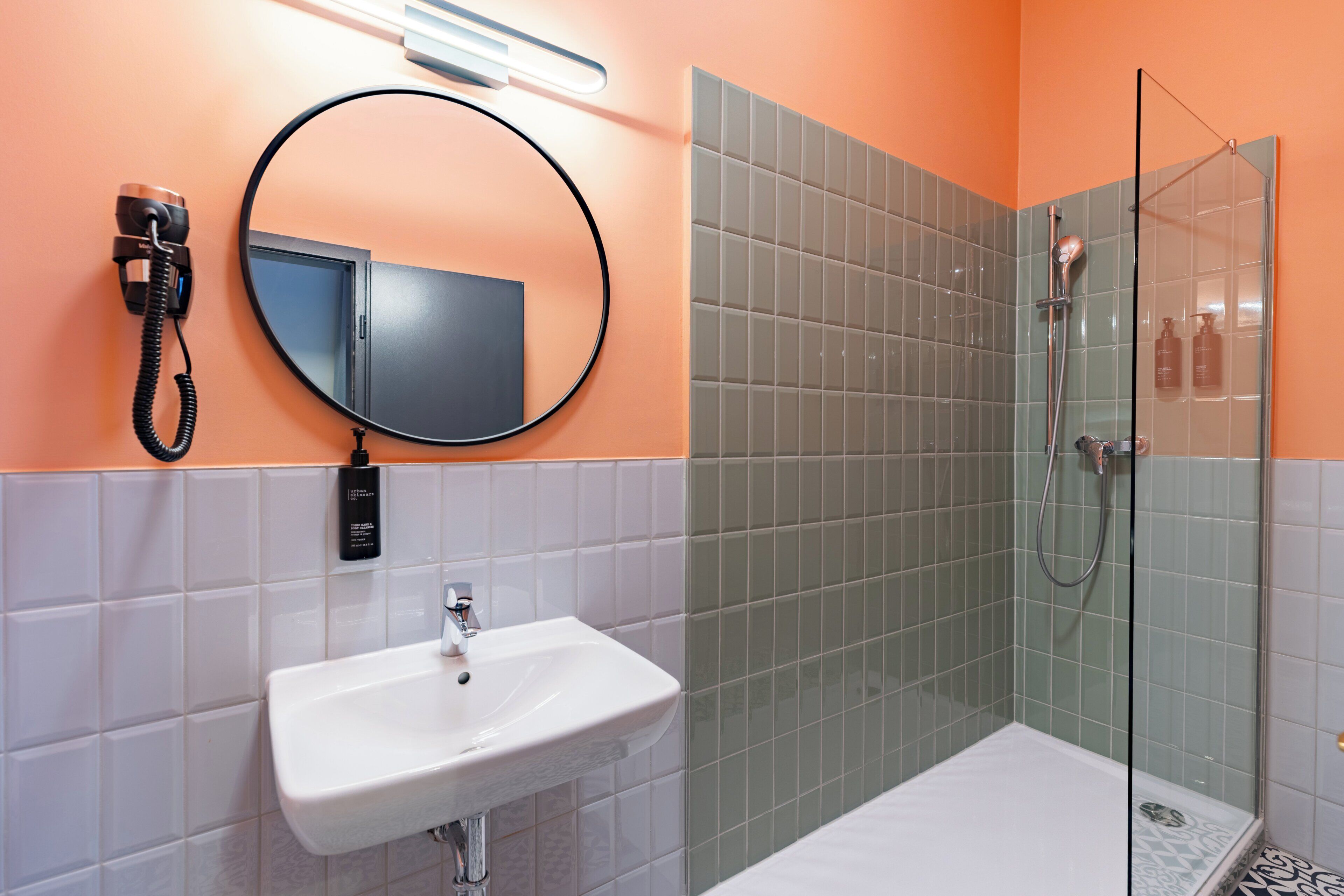 Photo - Garner Hotel Hamburg St. Georg by IHG