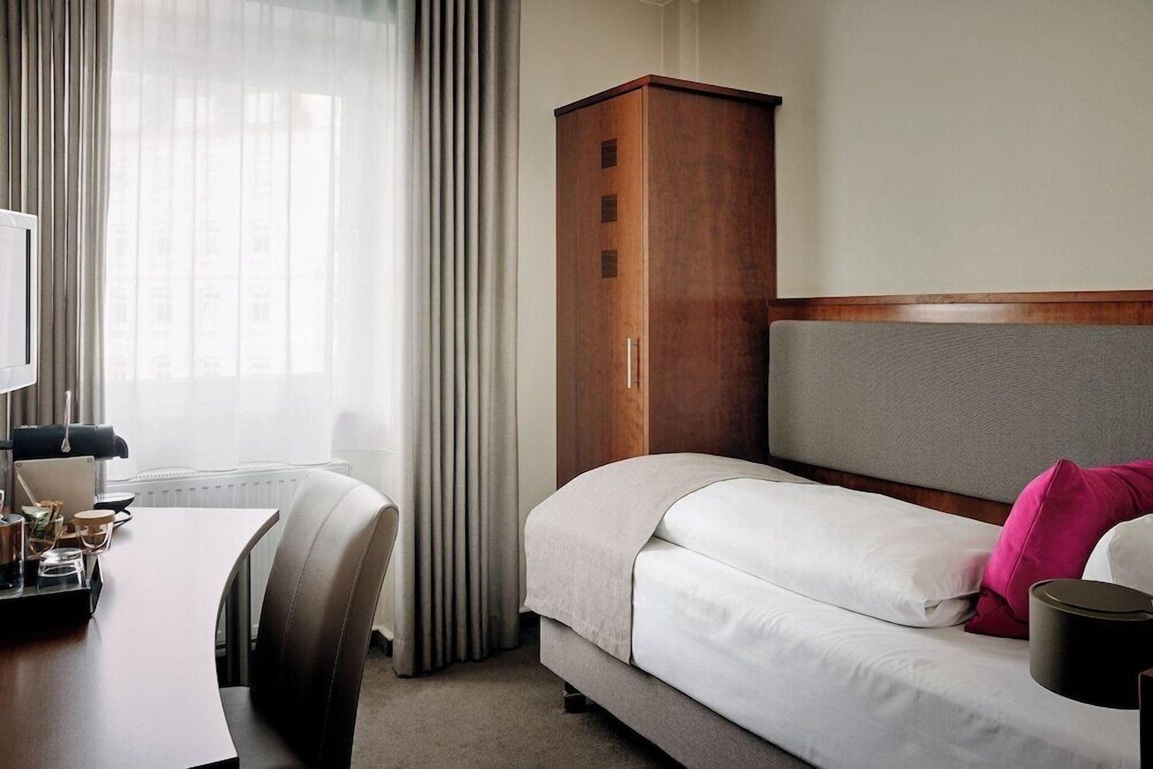 Egyptian cotton sheets, hypo-allergenic bedding, Select Comfort beds