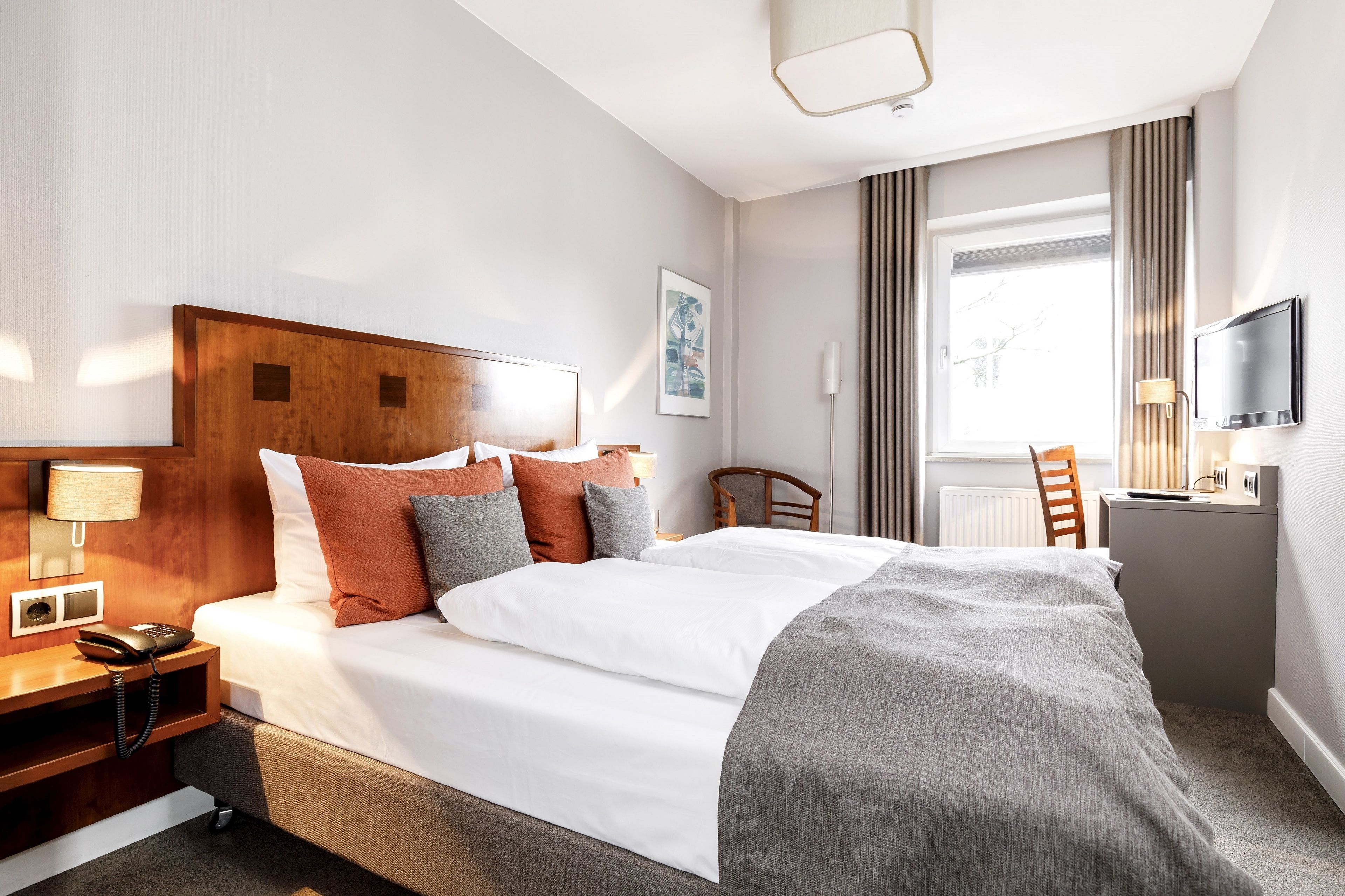 Dbl- double room (дабл рум). Double room with double bed. Dbl- double room (дабл рум). Double room with double bed. Double room with double bed.