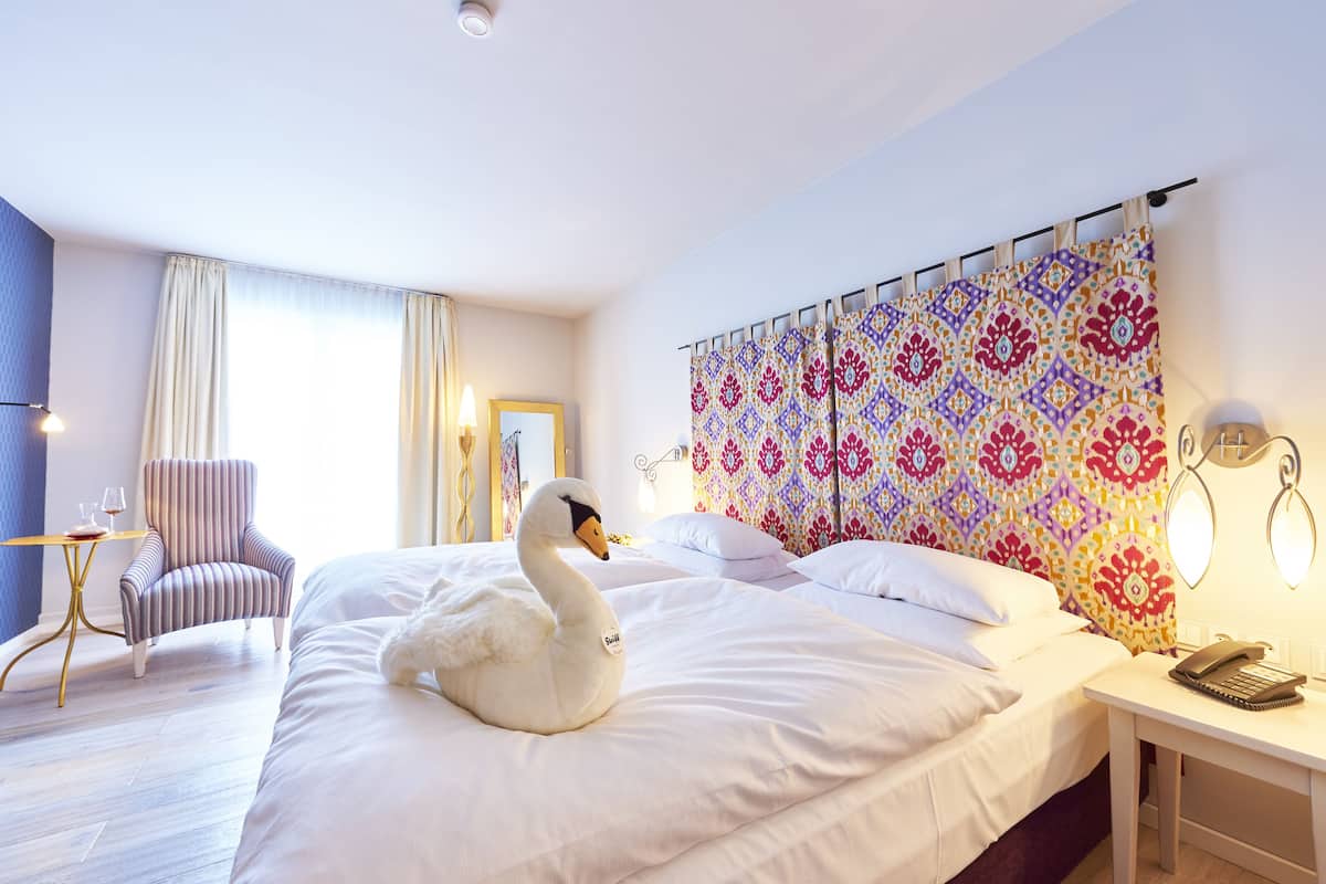 Hypo-allergenic bedding, in-room safe, individually decorated