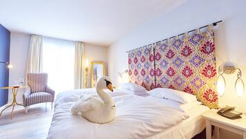 Hypo-allergenic bedding, in-room safe, individually decorated