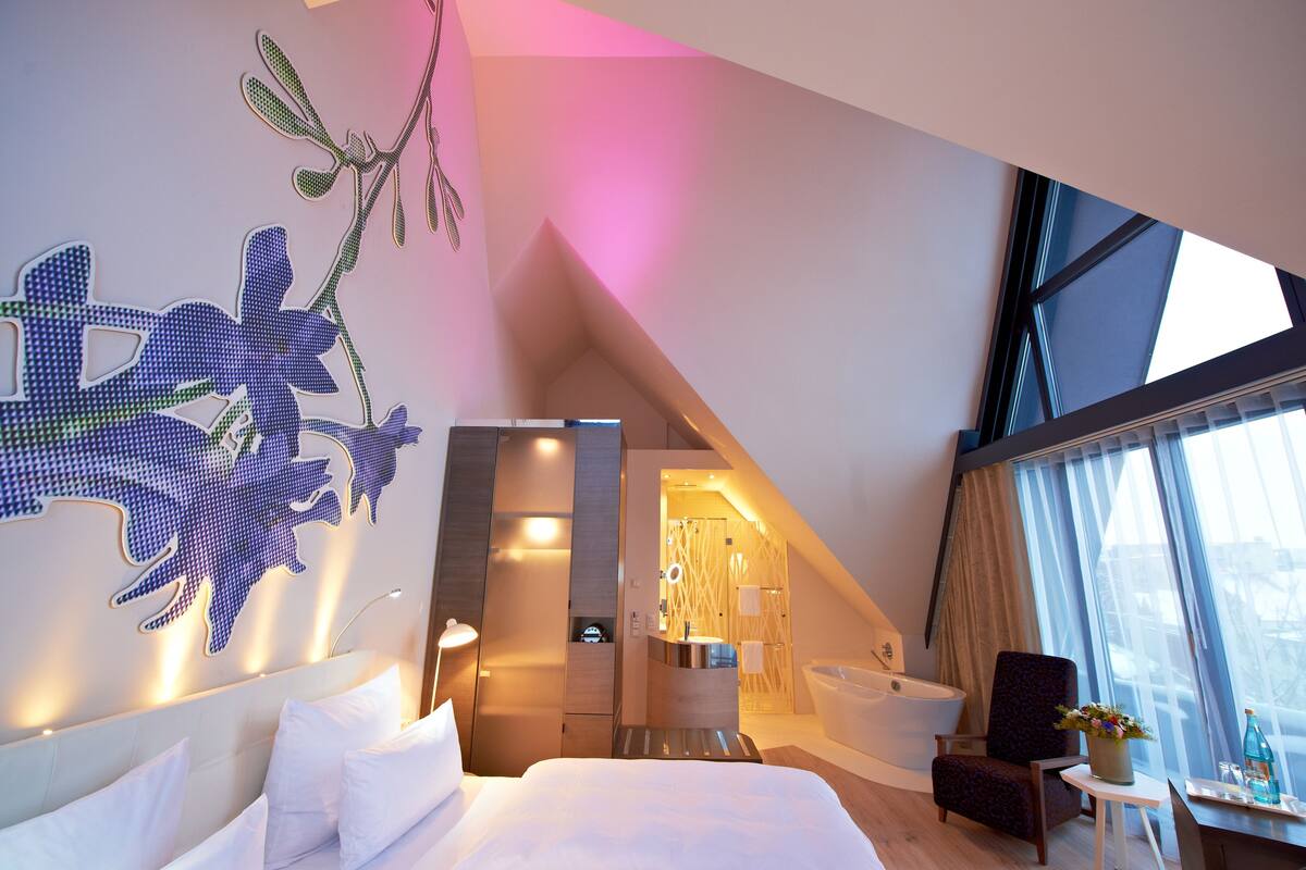 1 bedroom, hypo-allergenic bedding, in-room safe, individually decorated