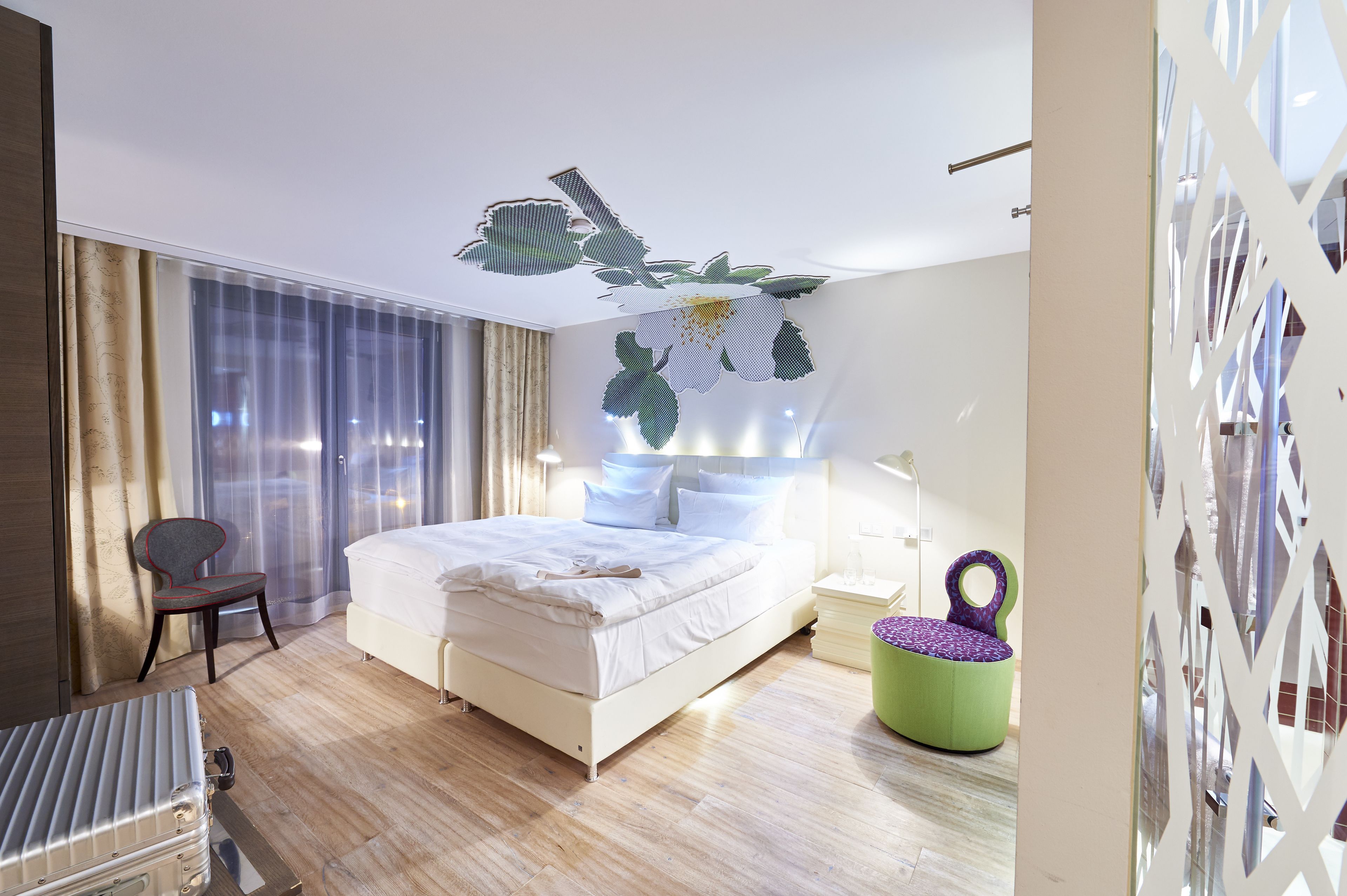 1 bedroom, hypo-allergenic bedding, in-room safe, individually decorated