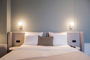 Privilege, Habitación, 1 cama matrimonial, Terraza | Ropa de cama hipoalergénica y escritorio