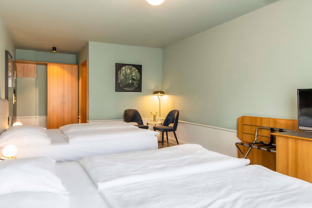 Ropa de cama hipoalergénica y escritorio