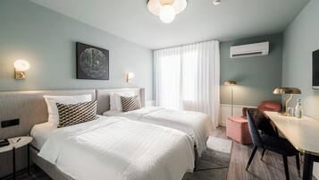 Superior Room, 2 Twin Beds, Balcony | Hypo-allergenic bedding available, desk, laptop workspace