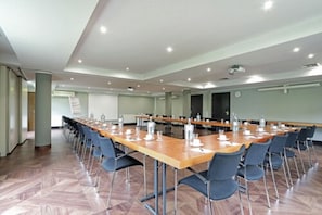 สถานที่จัดงานประชุม