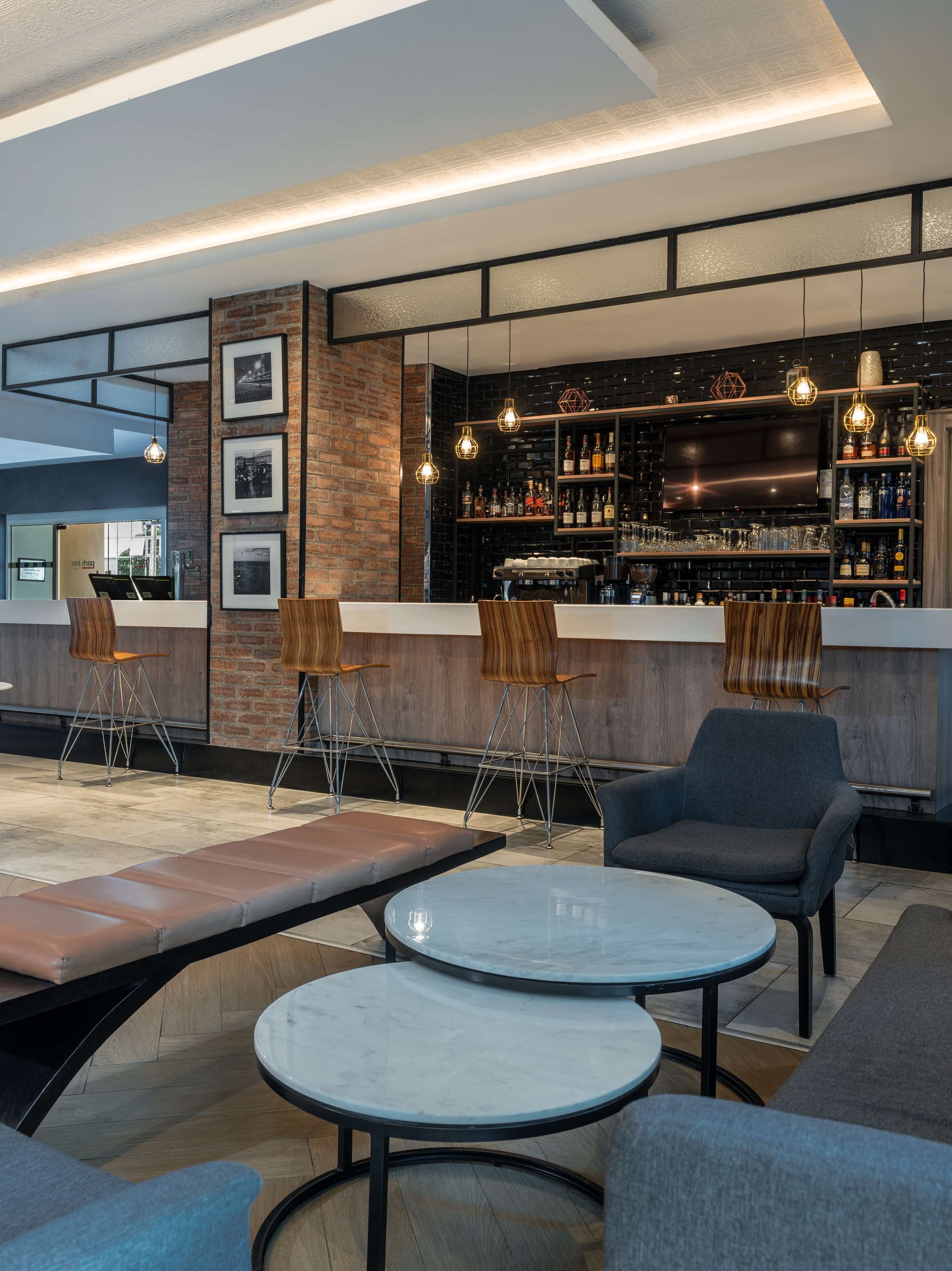住宿內酒吧