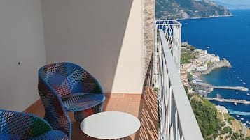Prestige Deluxe Room | Terrace/patio