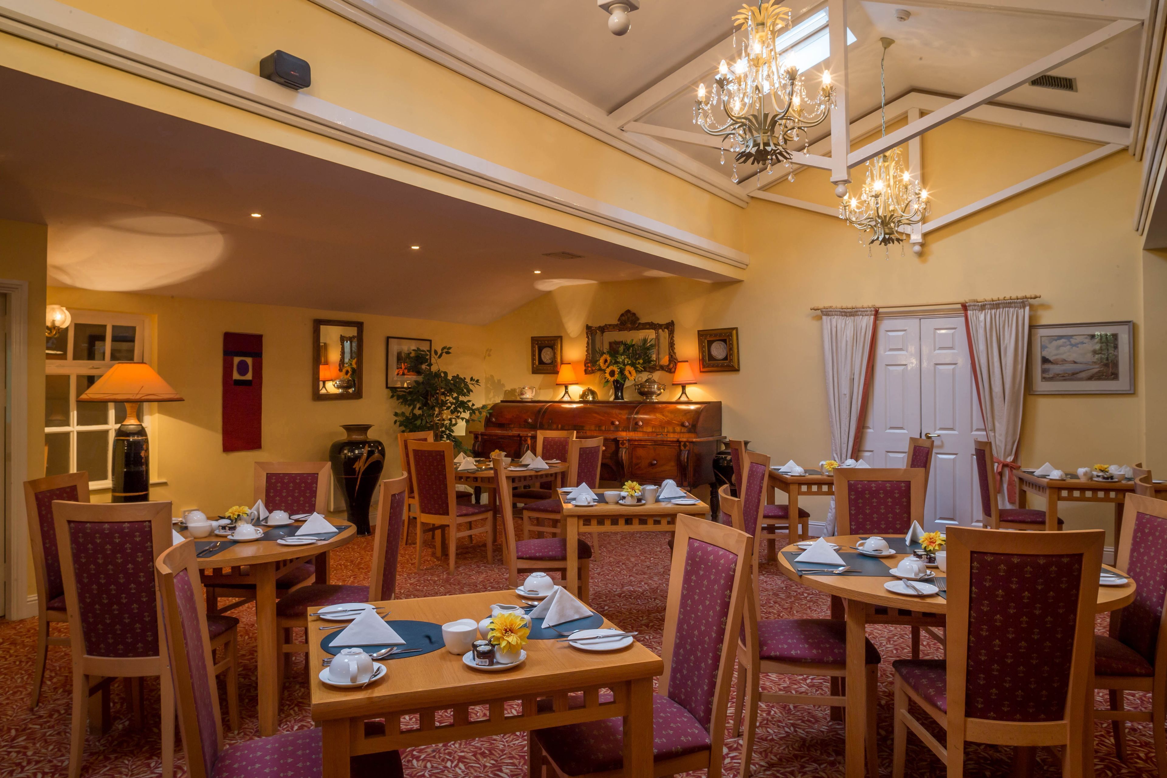 daily cooked-to-order breakfast (eur 15 per person)