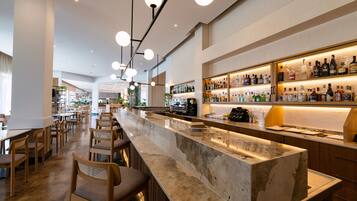 Breakfast, lunch and dinner served