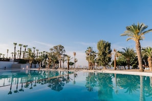 Indoor pool, 2 outdoor pools, pool umbrellas, pool loungers