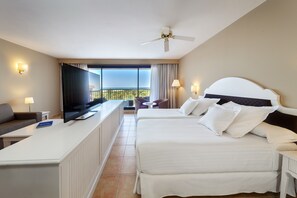 Premium bedding, pillowtop beds, minibar, in-room safe - Occidental Isla Cristina (Isla Cristina)