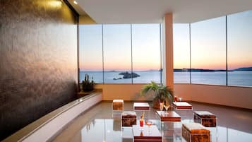 2 bares o lounges, bar en la alberca