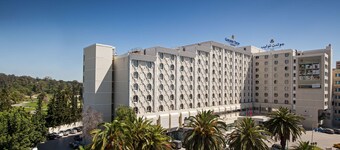 Golden Tulip El Mechtel