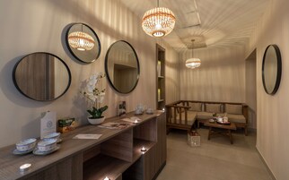 Couples treatment rooms, steam room, Turkish bath, body treatments