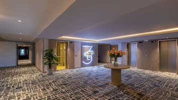 Elevator