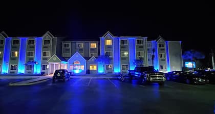 Microtel Inn & Suites by Wyndham Zephyrhills