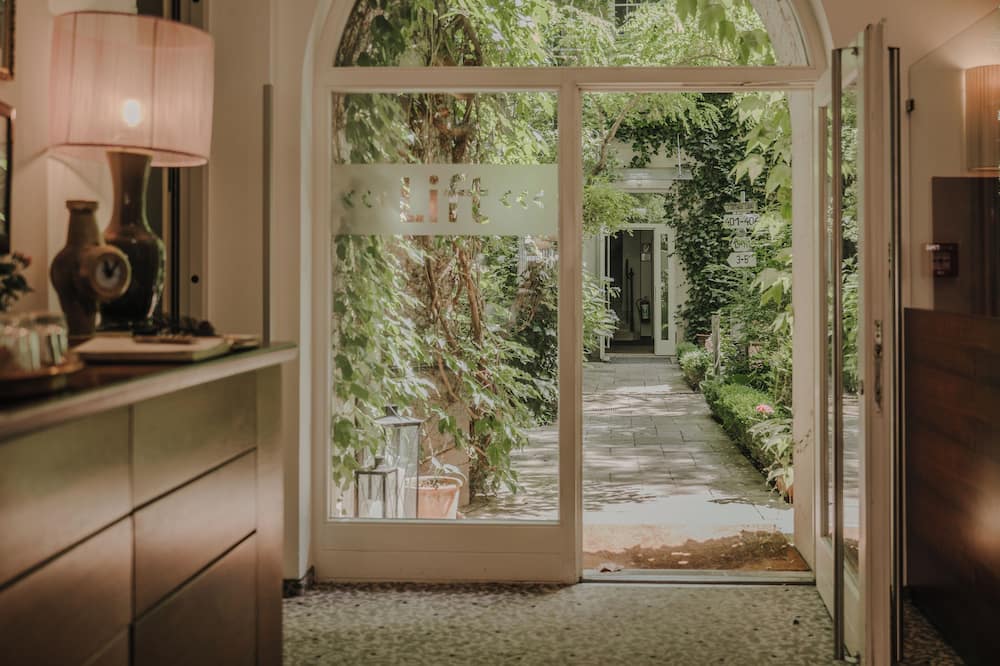 Boutiquehotel Stadthalle by Cocoon