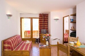 Apartment, 1 Schlafzimmer, 4 Personen | Wohnzimmer