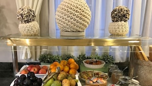每日付費供應吃到飽自助式早餐
