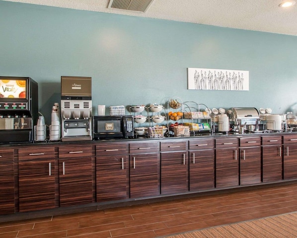 Free buffet breakfast