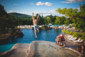 Indendørs pool, udendørs pool, liggestole
