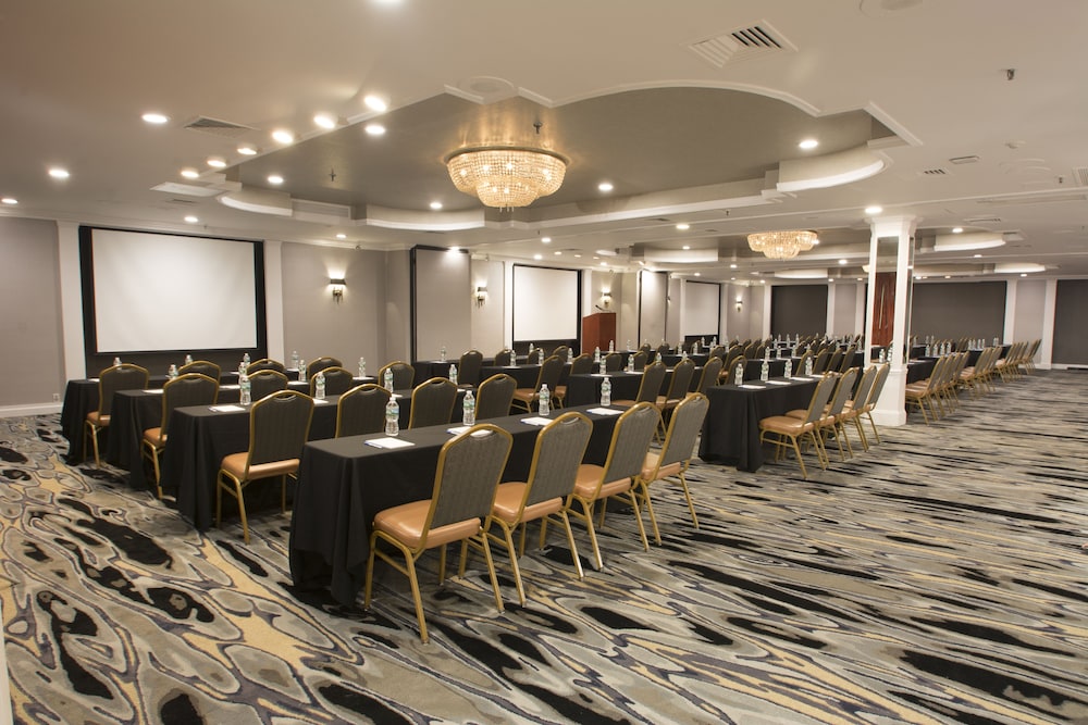 Adria Hotel & Conference Center by null