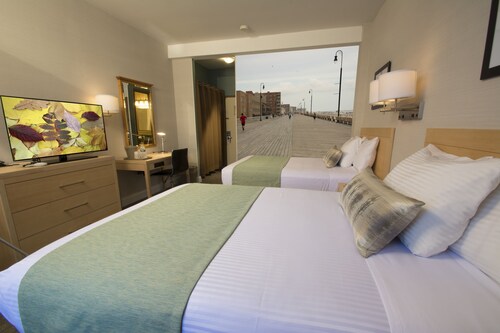 Adria Hotel And Conference Center