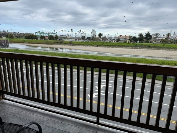 Standard Room, 1 King Bed | Balcony view - Ocean Gate Inn (Santa Cruz)