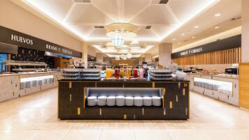 Petit déjeuner buffet compris tous les jours