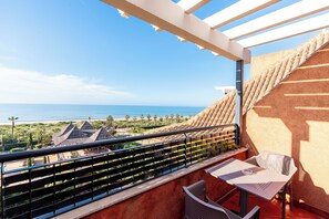 Minibar, in-room safe, desk, free WiFi