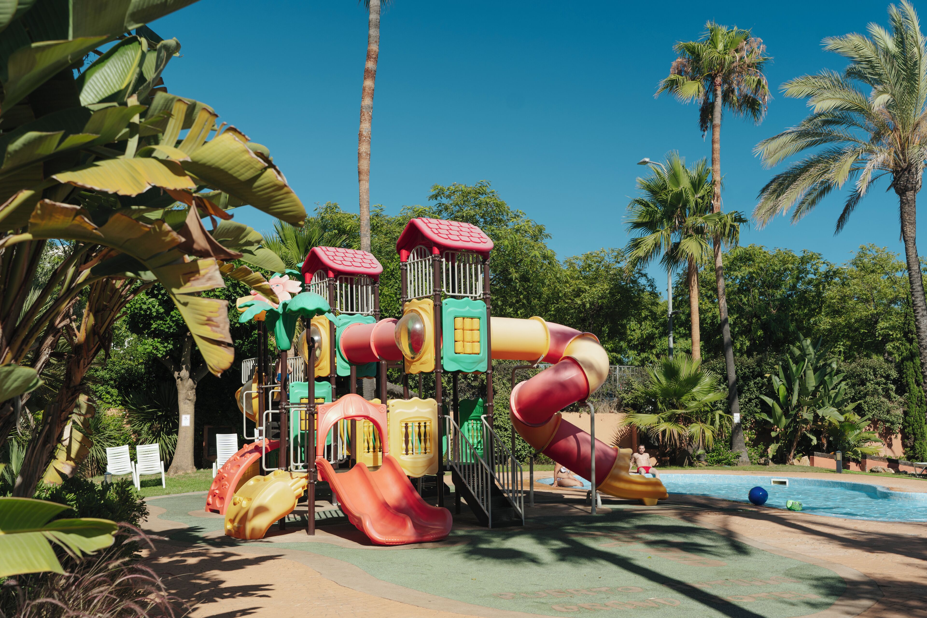 Children’s play area – outdoor