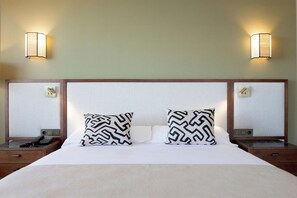 Minibar, in-room safe, desk, free WiFi - Puerto Antilla Grand Hotel (Lepe)