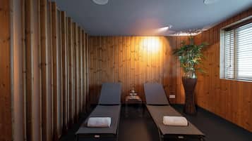 Sauna, bain Ă remous, hammam, soins du visage, massages