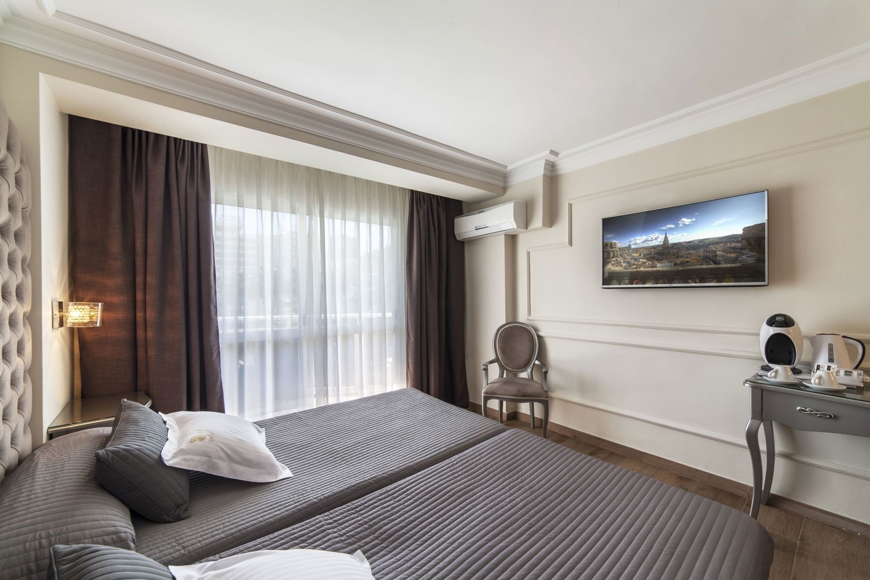 Premium bedding, minibar, in-room safe, desk