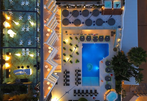 Essence Hotel Boutique