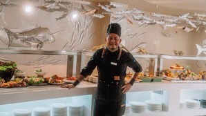 A buffet area with seafood-themed decorations, including fish and lobster sculptures. - Essence Hotel Boutique (Torremolinos)