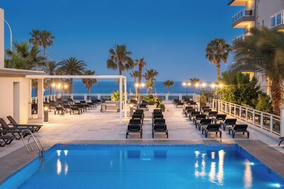 Hotel Las Arenas, Affiliated by Meliá